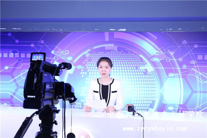 模擬主持