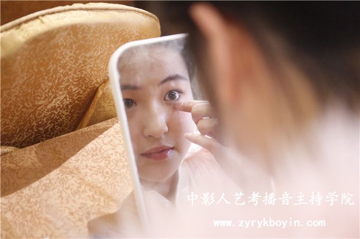 播音主持自我介紹