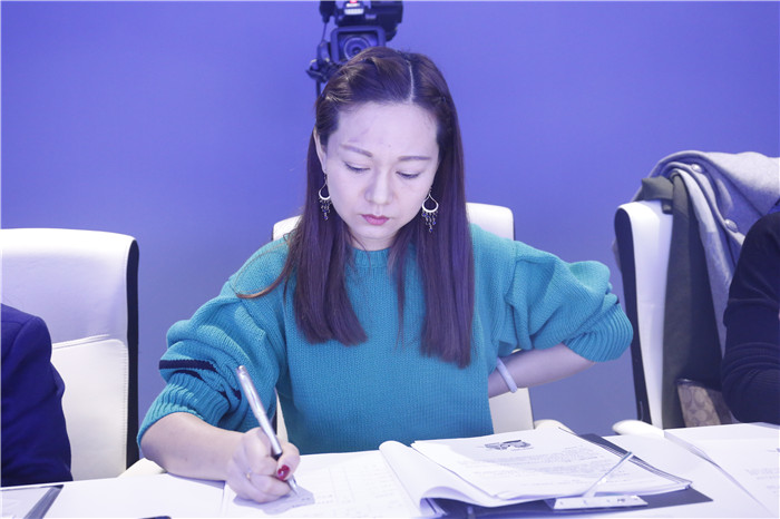 新聞播報(bào)