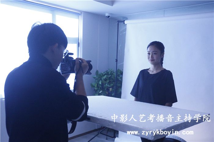 新聞播報(bào)