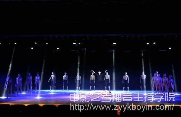 現(xiàn)代舞作品《時間點》.jpg