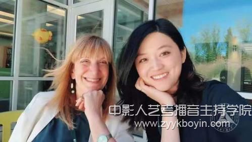 中國傳媒大學趙如涵和著名學者BarbieZelizer