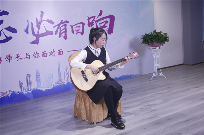 時政性節(jié)目主持
