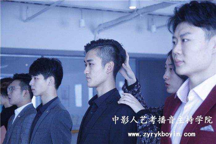 播音主持分?jǐn)?shù)線